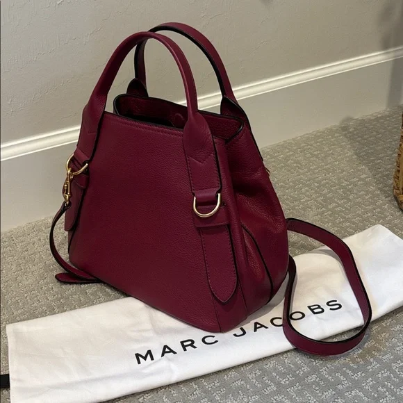 Classic Marc Jacobs Small Anchor Bag, just like wine, aged but still fine! - Picture 10 of 12